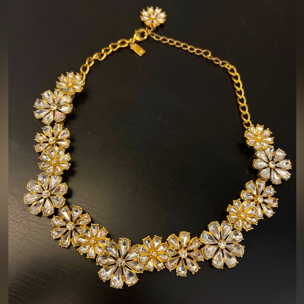 Kate Spade - Crystal Flower Statement Necklace 🌸 ♠️